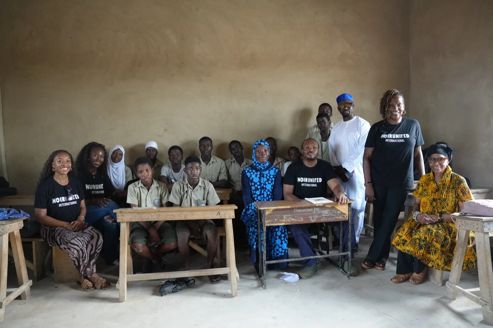 NoirUnited meets with students and community partners.